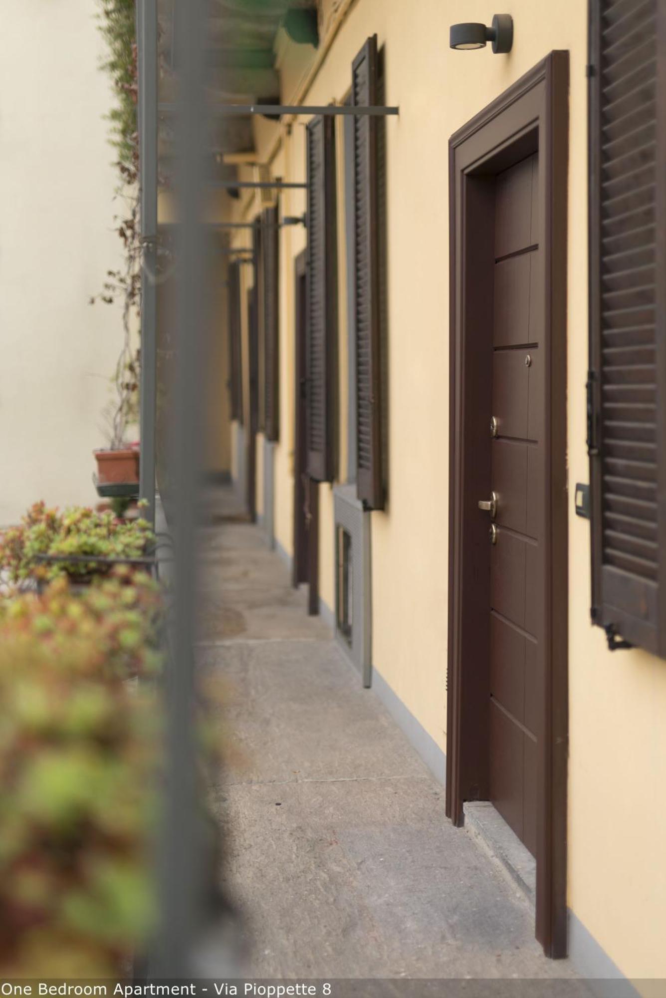 Brera Apartments In Porta Ticinese ミラノ エクステリア 写真